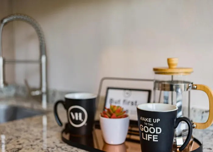 Tiny Desk By Vh Apartamento *