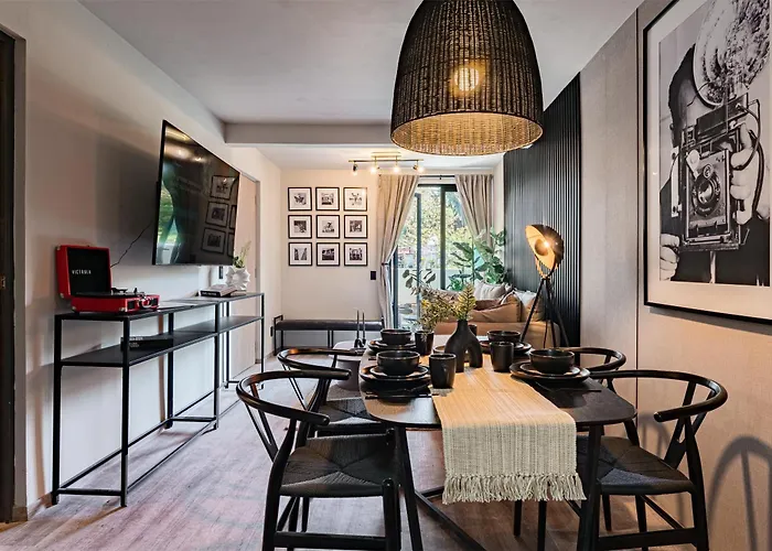Tiny Desk By Vh
